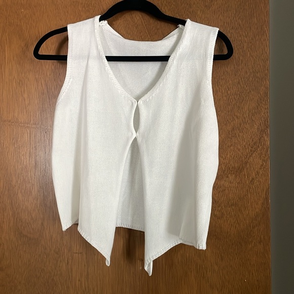 NWOT Crochet Knit Vest - Picture 2 of 5